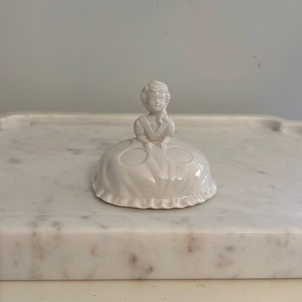 Home Decor Art Ceramic Figurine